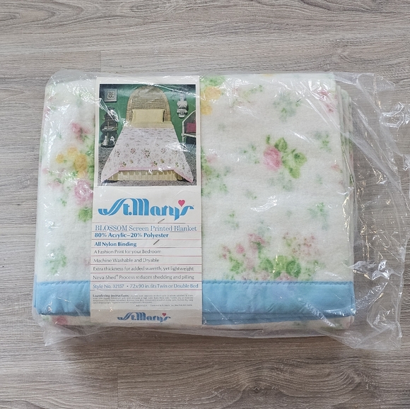 Vintage St. Mary's Blossom Screen Print Blanket New In Package - Picture 2 of 5